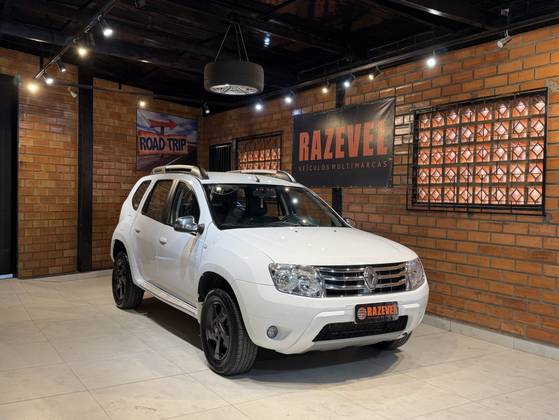 RENAULT DUSTER 2.0 DYNAMIQUE 4X4 16V FLEX 4P MANUAL RENAULT DUSTER 2.0 DYNAMIQUE 4X4 16V FLEX 4P MANUAL